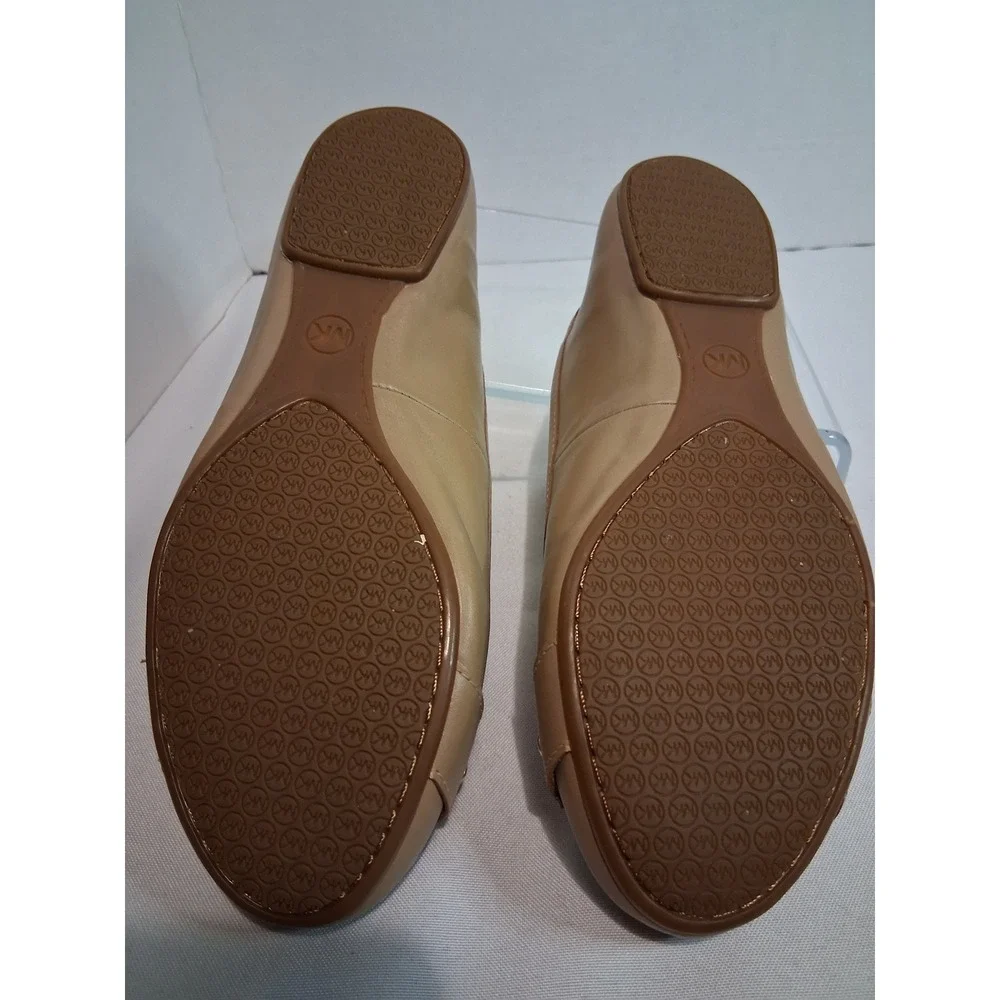 Michael Michael Kors Fulton Moc Tan Leather Ballet Flats Gold Logo Medallion 8.5